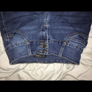 Women’s high waisted jeans